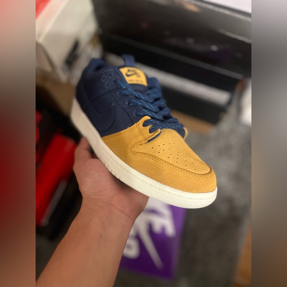 Nike SB Midnight Navy/ Desert Ochre “90s Backpack”